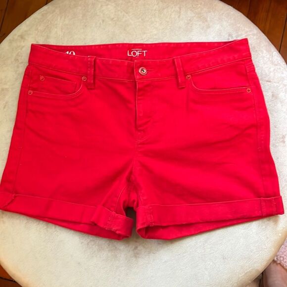 LN! LOFT *Original* Red Cuffed Jeans Shorts Sz 10 - Picture 1 of 11
